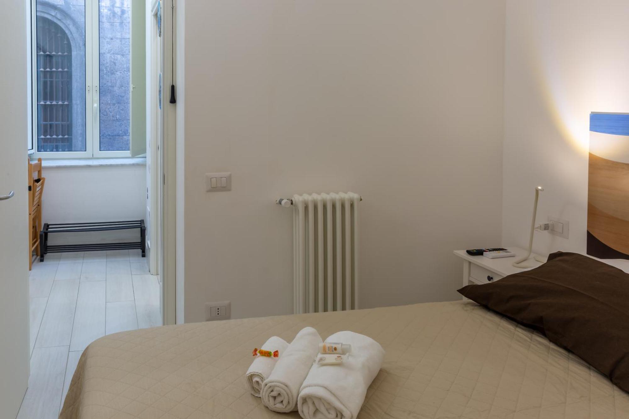 Il Vicoletto Del Castello Otel Napoli Dış mekan fotoğraf