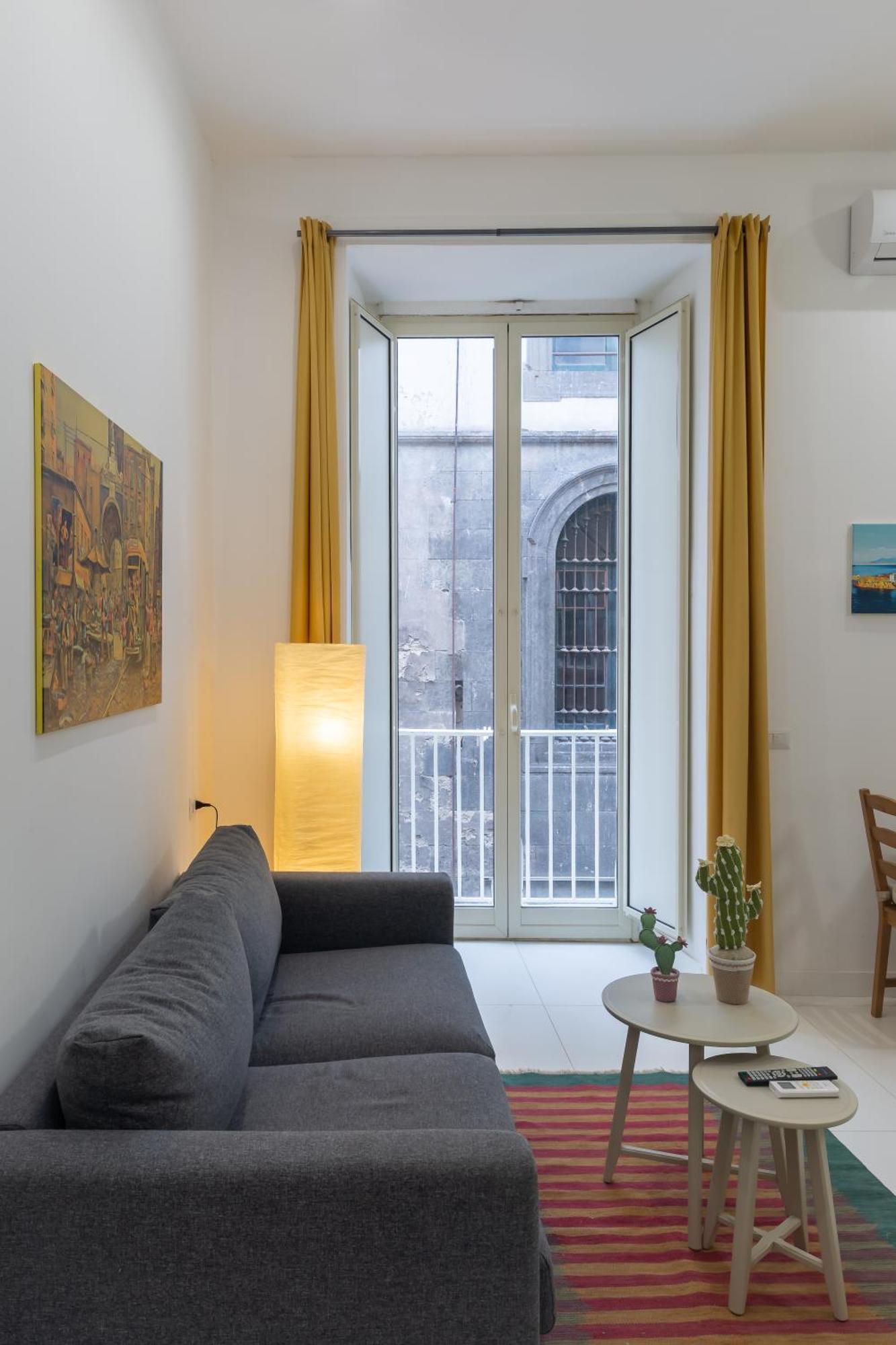 Il Vicoletto Del Castello Otel Napoli Dış mekan fotoğraf